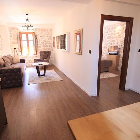 Apartmani Fantasia Τσέτινιε Εξωτερικό φωτογραφία
