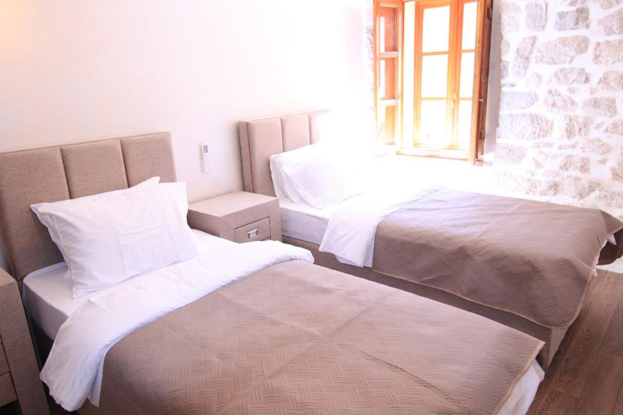 Apartmani Fantasia Τσέτινιε Εξωτερικό φωτογραφία
