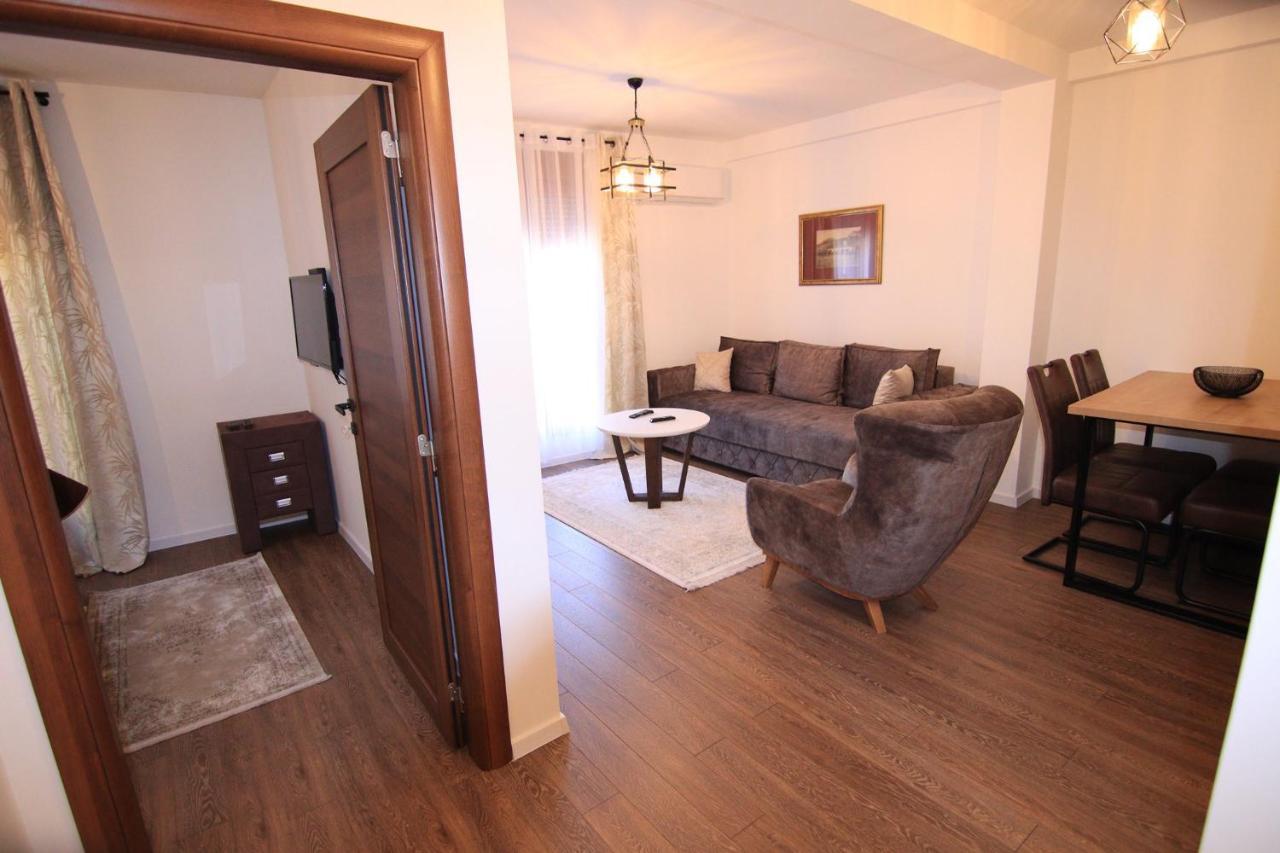 Apartmani Fantasia Τσέτινιε Εξωτερικό φωτογραφία