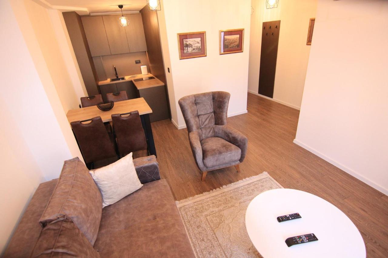 Apartmani Fantasia Τσέτινιε Εξωτερικό φωτογραφία