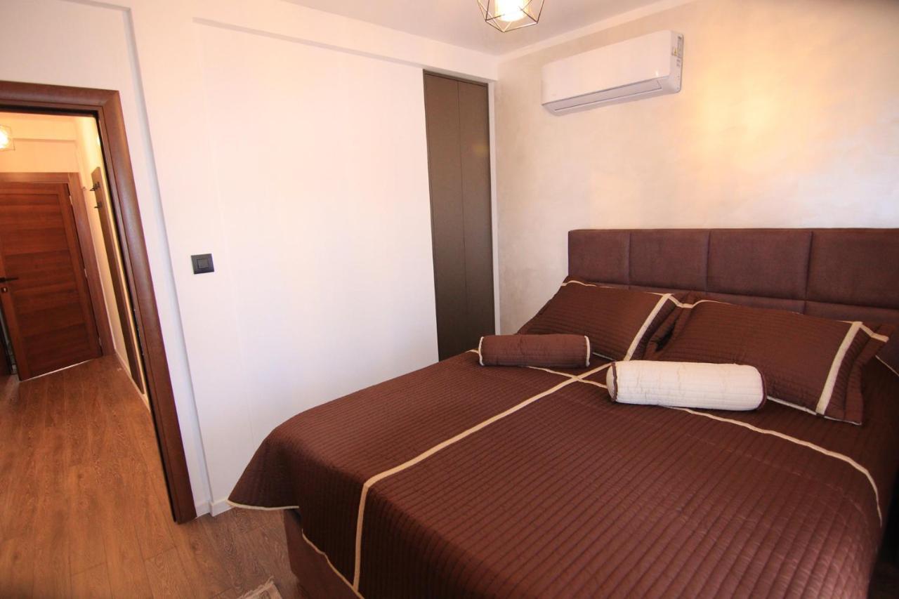 Apartmani Fantasia Τσέτινιε Εξωτερικό φωτογραφία