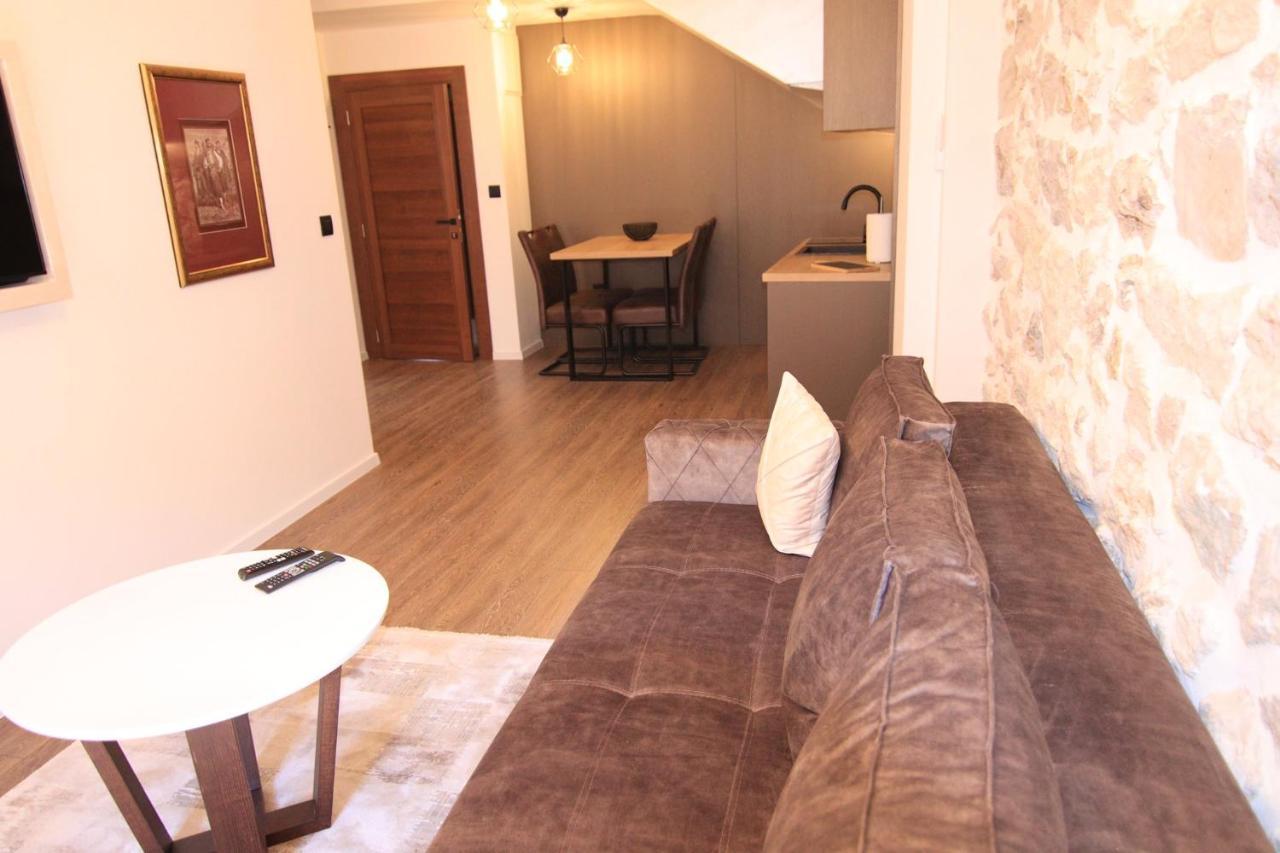 Apartmani Fantasia Τσέτινιε Εξωτερικό φωτογραφία