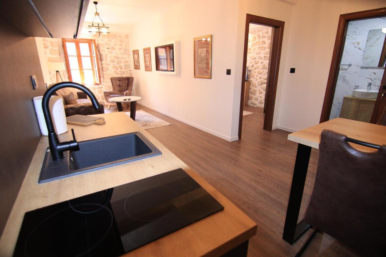 Apartmani Fantasia Τσέτινιε Εξωτερικό φωτογραφία