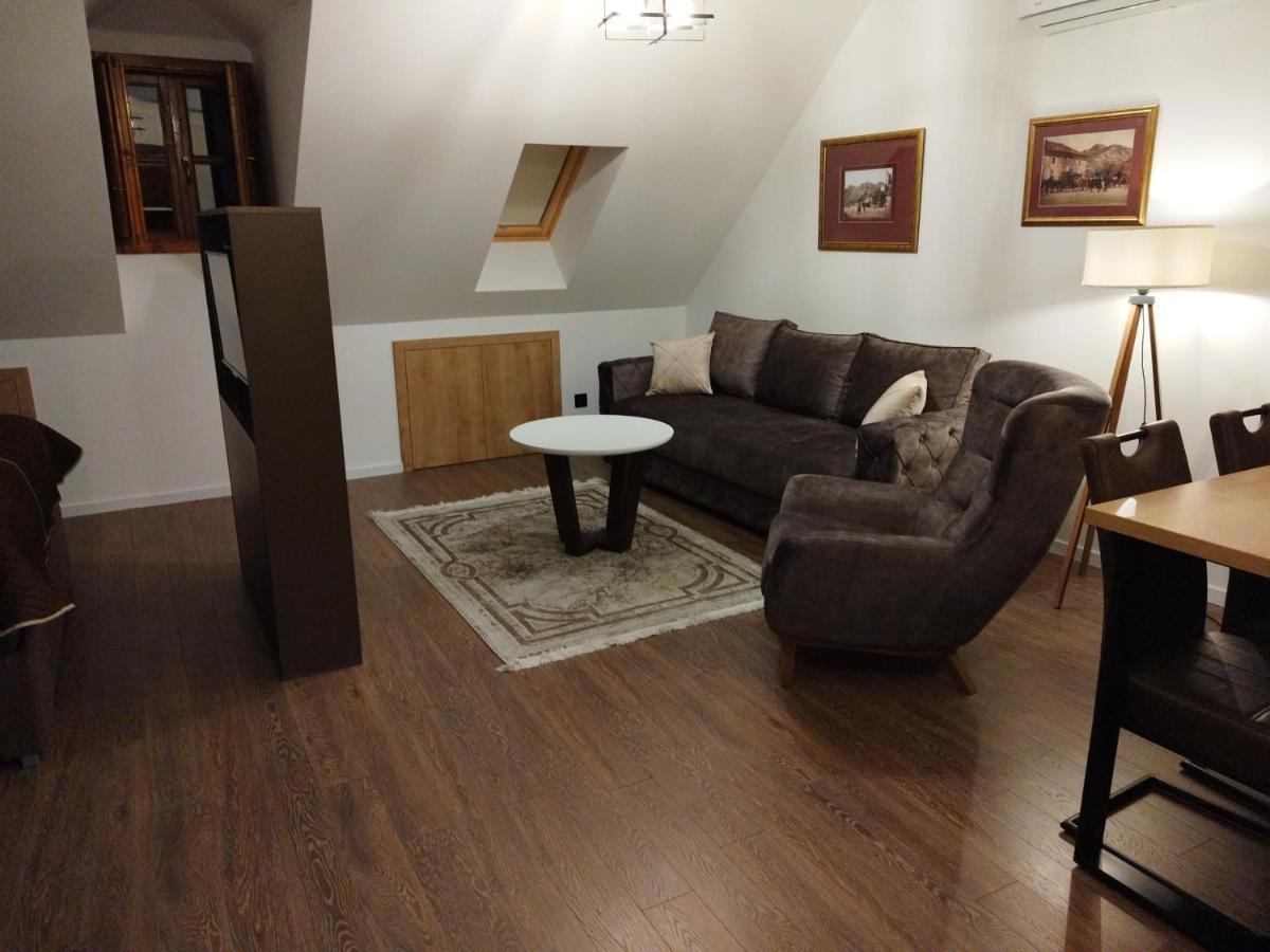 Apartmani Fantasia Τσέτινιε Εξωτερικό φωτογραφία